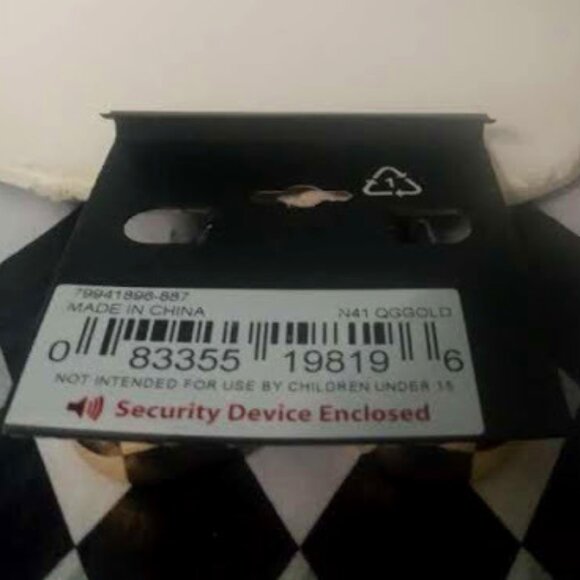 NAPIER Mod/Contemporary Gold Oval Shaped 1.25" Hoop Earrings**NEW! - Picture 4 of 4